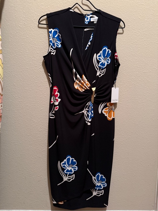 Calvin Klein Dresses & Skirts - Calvin Klein Floral Sheath Dress Gold Hardware Size 6 NWT